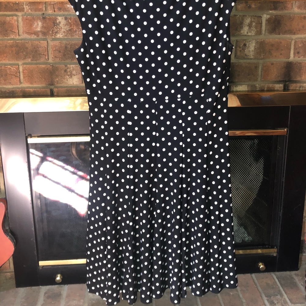 Dress - Picture 2 of 3